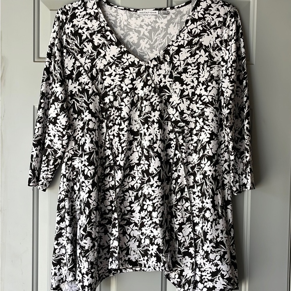 Notations 3/4 Length Sleeve Top